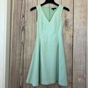 Banana Republic womens V-Neck Fit & Flare dress size 2